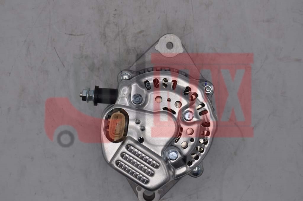 Генератор KUBOTA V2403-MDI (+ к в бок, 12V/50A)