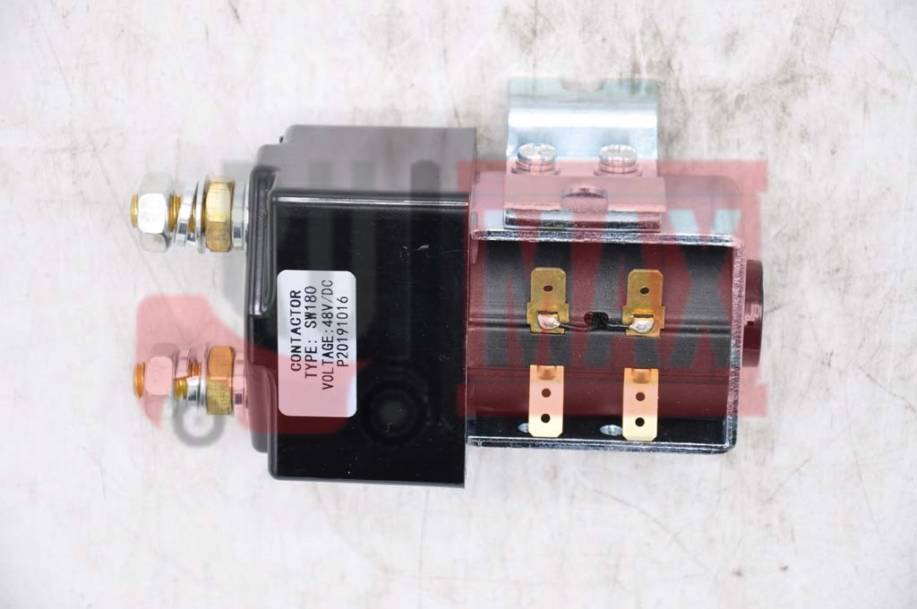 Контактор привода управления электродвигателя HC 1-1,8 t J